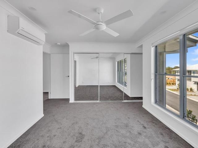 Townhouse for rent in Fernbrook, Queensland