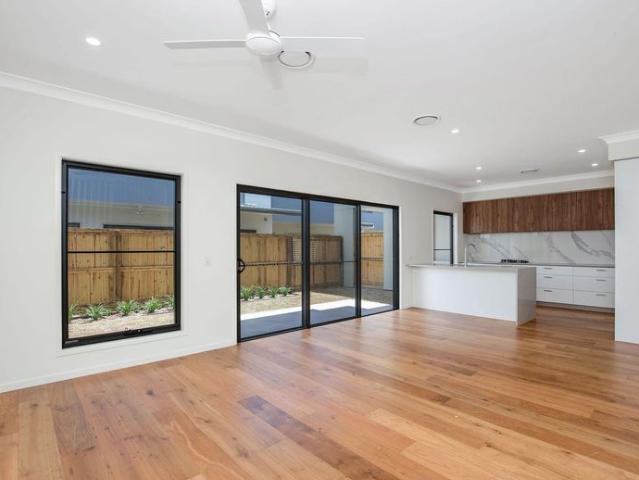 Townhouse for rent in Fernbrook, Queensland