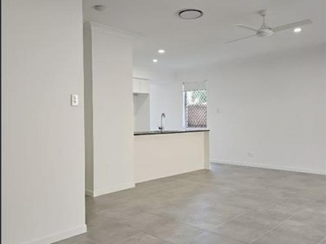 Townhouse for rent in Toombul, Queensland