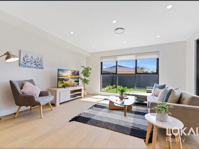 House for rent in St Clair, Sydney