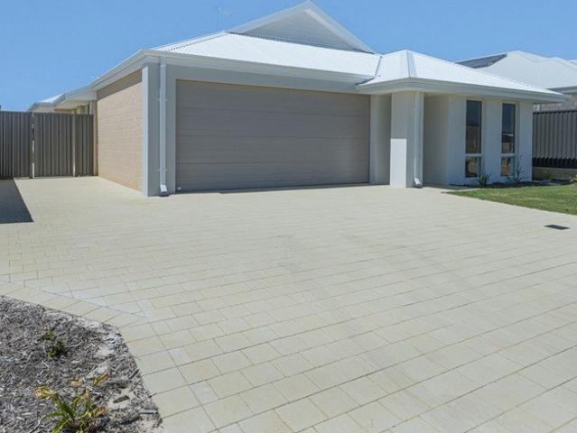 Duplex for rent in Yanchep, Western Australia