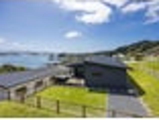House for sale in Otakou