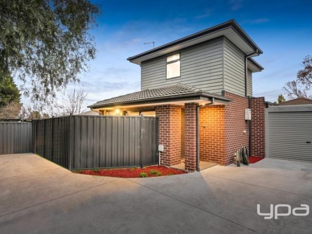 Townhouse for sale in Camerons Creek, Victoria