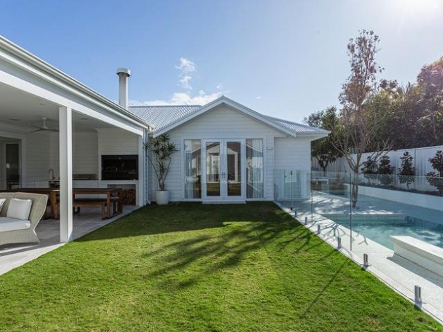 House for sale in Applecross, Western Australia