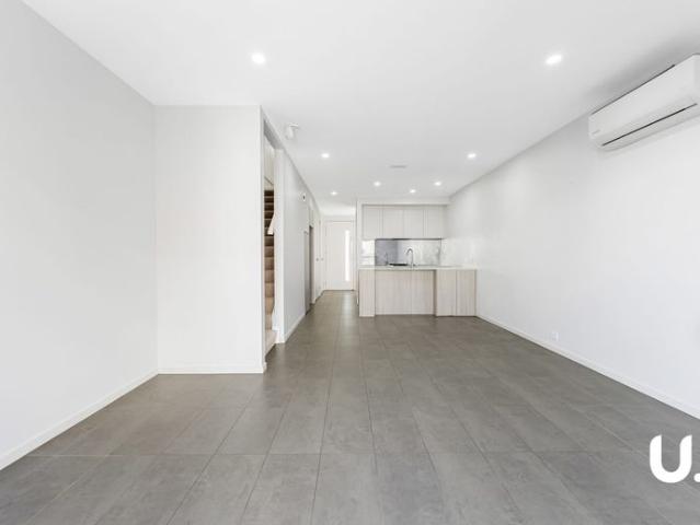 Townhouse for rent in Sydney, New South Wales