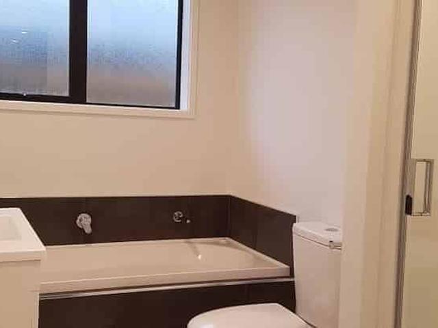 House for rent in Chaslands, Canterbury