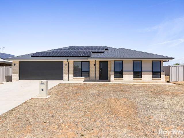 House for sale in Coolamon, New South Wales