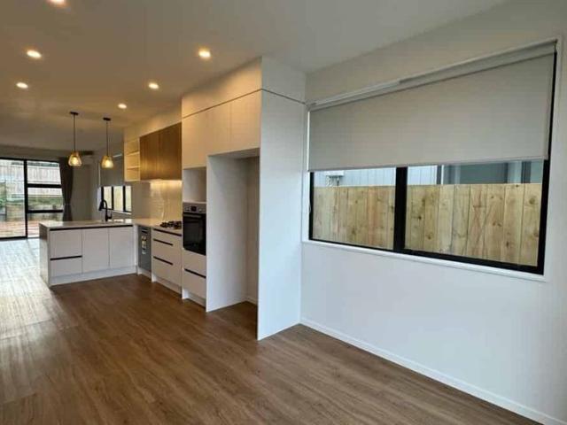 House for rent in Coast Garden, Upper Harbour