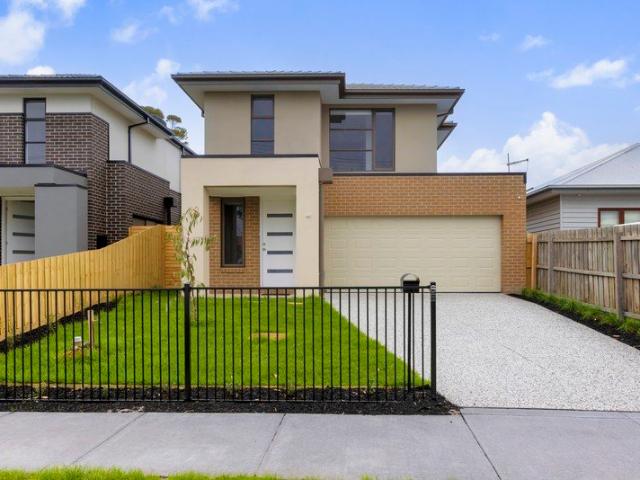 Townhouse for rent in Chelsea, Melbourne