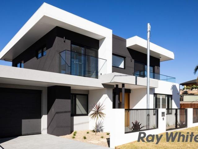 Duplex for rent in Sydney, New South Wales