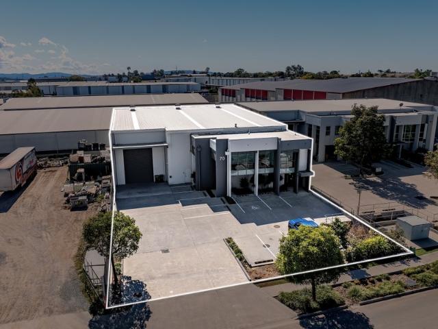 Warehouse for rent in Toombul, Queensland