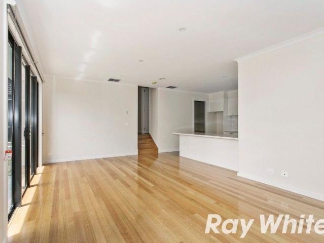 Townhouse for rent in Camerons Creek, Victoria