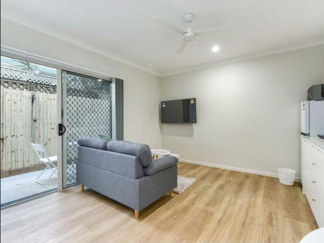 Granny Flat for rent in Toombul, Queensland
