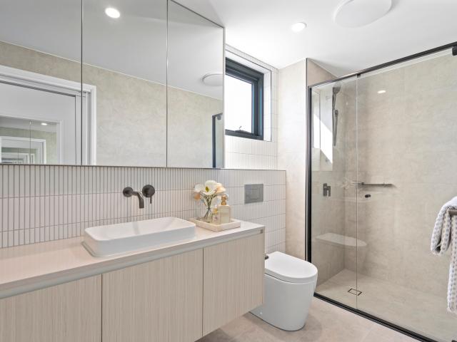 Apartment for sale in Hope Island, Gold Coast City