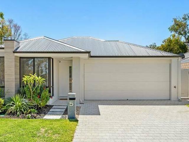 House for sale in Parklands, Western Australia