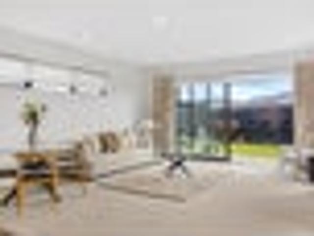 House for sale in Chaslands, Canterbury