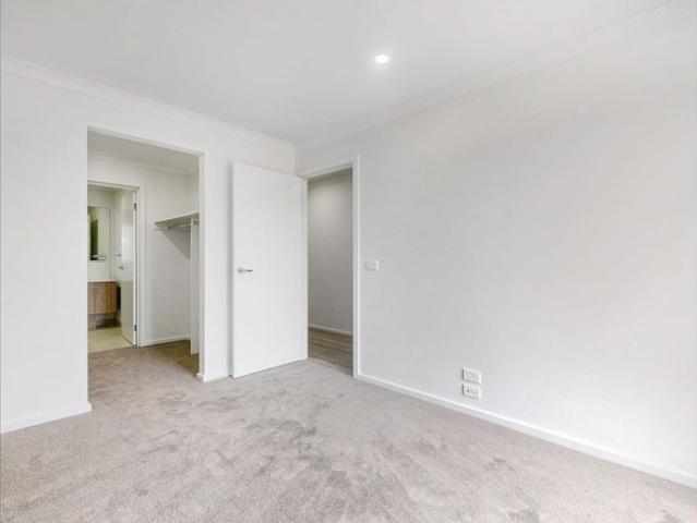 Townhouse for rent in Camerons Creek, Victoria