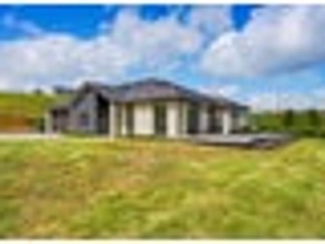 House for sale in Awhitu