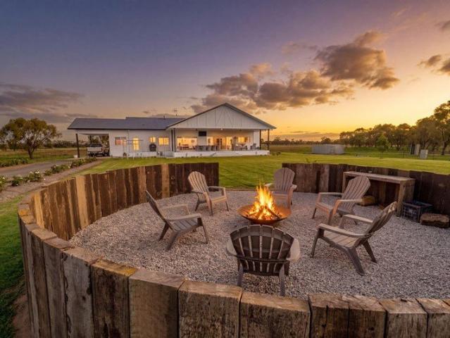 Cottage for sale in Warren, New South Wales