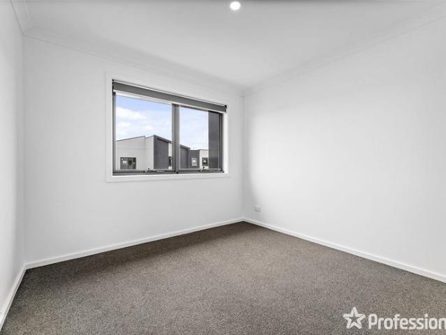 Townhouse for rent in Camerons Creek, Victoria