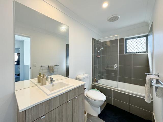 Townhouse for sale in Toombul, Queensland