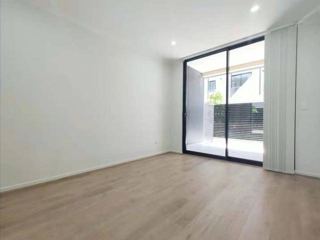Apartment for rent in Mays Hill, Sydney