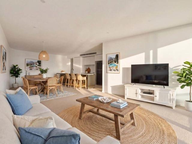 Apartment for rent in Palm Beach, Gold Coast City