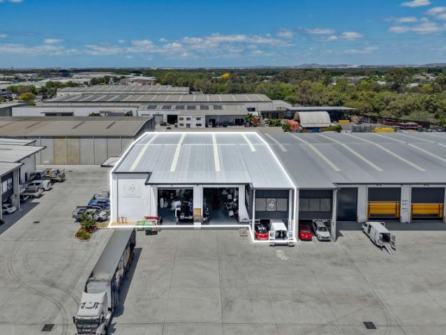 Warehouse for rent in Toombul, Queensland