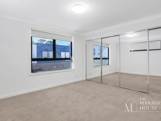 Townhouse for rent in Sydney, New South Wales
