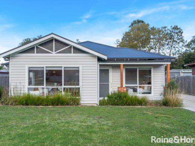 Apartment for sale in Riddells Creek, Victoria