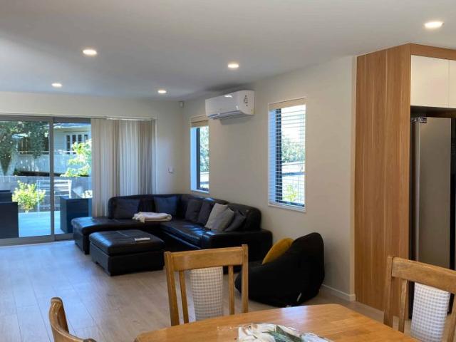 Townhouse for rent in Mount Wellington, Oroua County