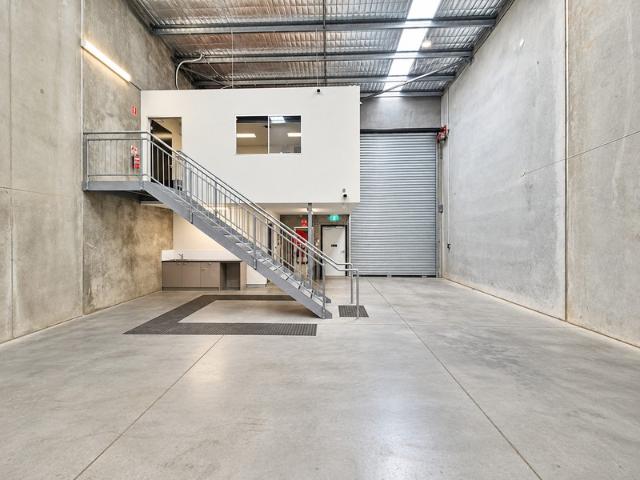 Warehouse for rent in Milperra, Sydney