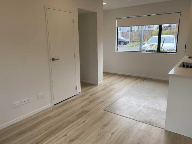 Townhouse for rent in Te Atatū Peninsula, Henderson-Massey