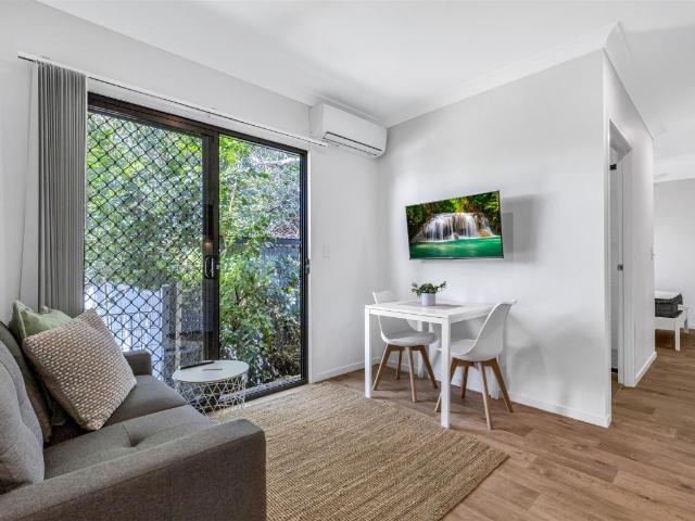 Granny Flat for rent in Toombul, Queensland