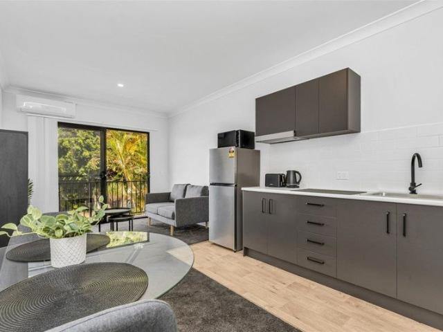 Granny Flat for rent in Tingalpa, Greater Brisbane