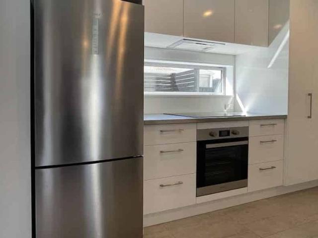 Townhouse for rent in Heathcote, Canterbury