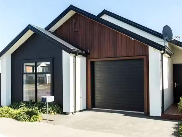 House for rent in Chaslands, Canterbury