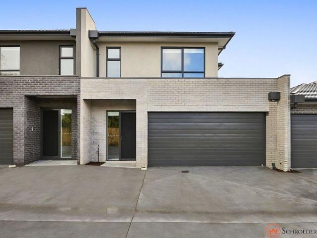 Townhouse for rent in Camerons Creek, Victoria