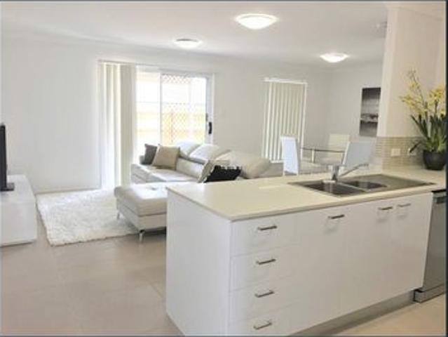 Townhouse for rent in Toombul, Queensland