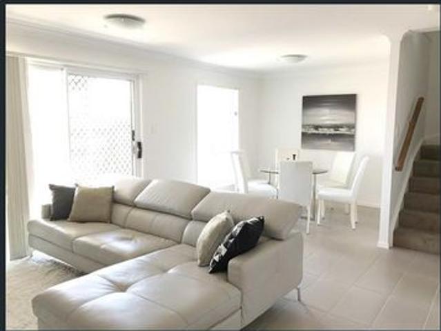 Townhouse for rent in Toombul, Queensland