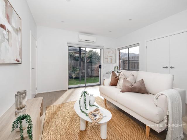 Townhouse for sale in Camerons Creek, Victoria