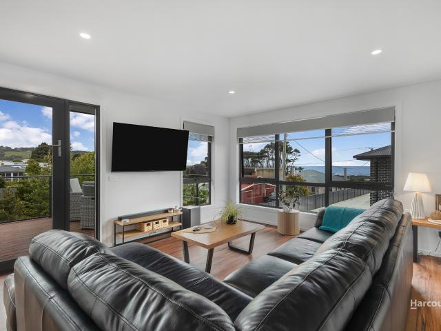 Townhouse for sale in Sulphur Creek, Tasmania