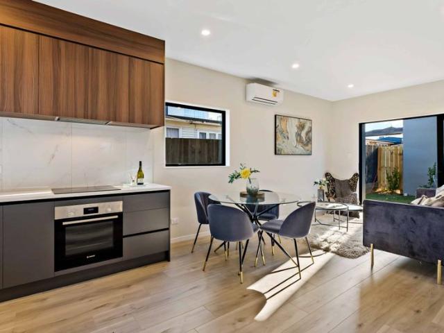 House for rent in Point England