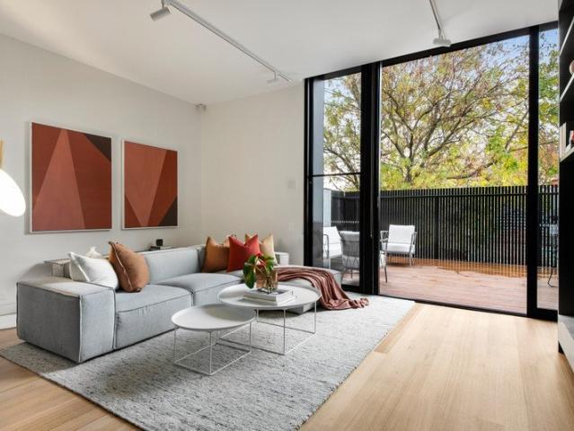 Townhouse for rent in Kew, Melbourne
