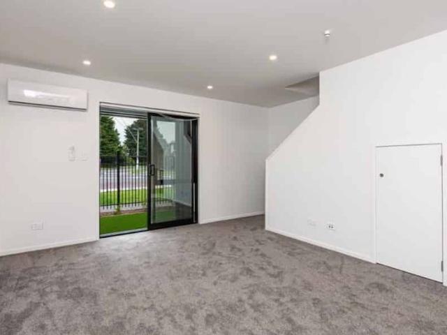 Townhouse for rent in Days Bay, Wellington