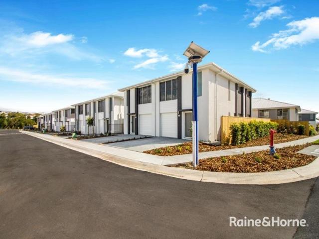 Townhouse for rent in Toombul, Queensland
