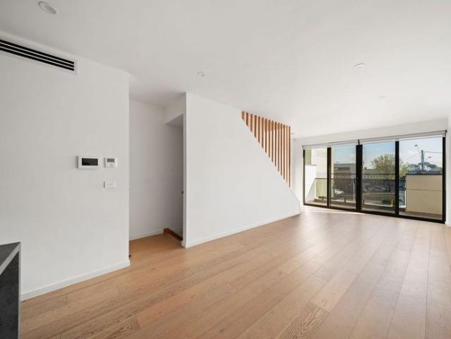 Townhouse for rent in Camerons Creek, Victoria