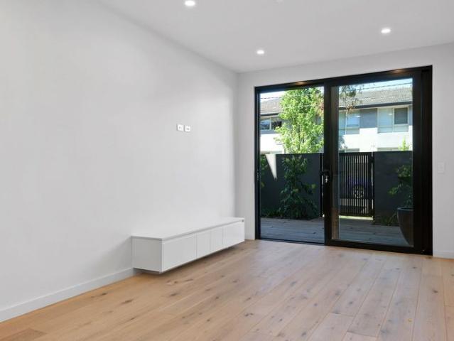 Apartment for rent in Carnegie, Melbourne