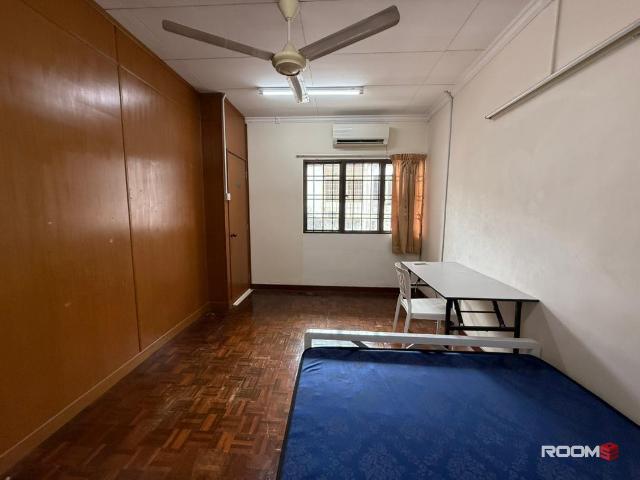 Room for rent in Petaling, Damansara Damai