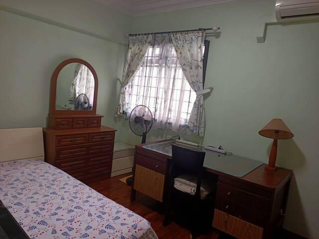 Room for rent in 05 South West